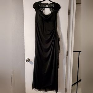 NWT David's Bridal Formal Bridesmaid Wedding Dress Ruched Lace Jersey Dress 16